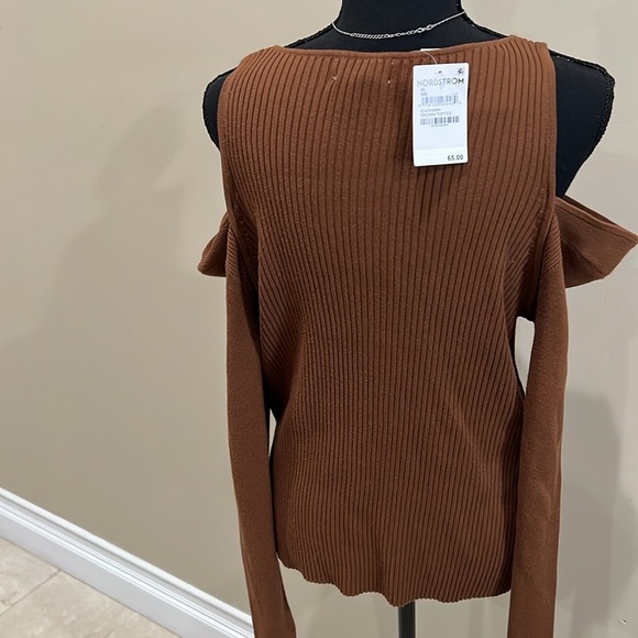 Open Edit cold shoulder sweater - Picture 3 of 7